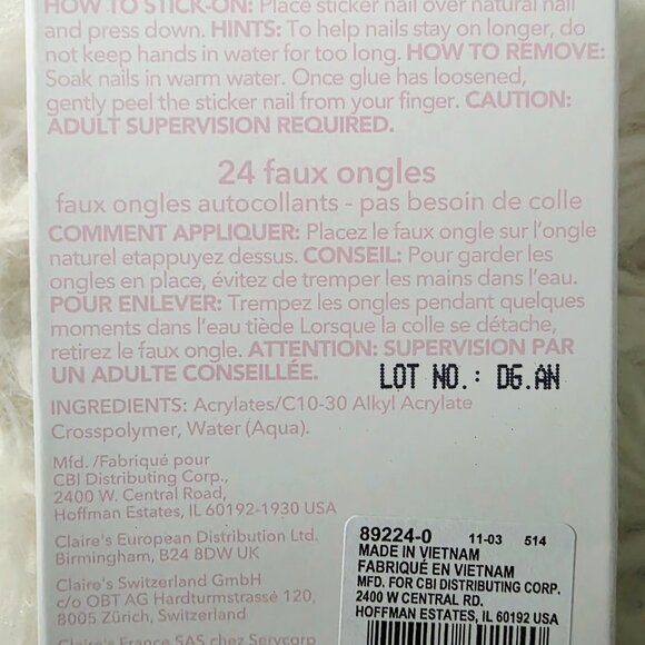 NIB Claire's Girl's Faux Press On Nails, Pink with Bunnies - Picture 9 of 9